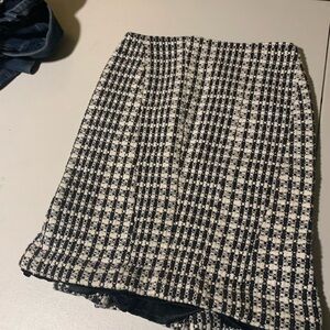 Elegant Monochrome Tweed Mini Skirt